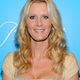 Illustration for article titled Sandra Lee Surpasses Expectations, Puts Pet Bird In A Diaper